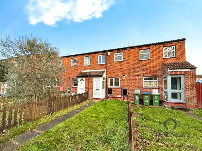 2 Bedroom Terraced House For Sale In Kingfisher Close, London, SE28