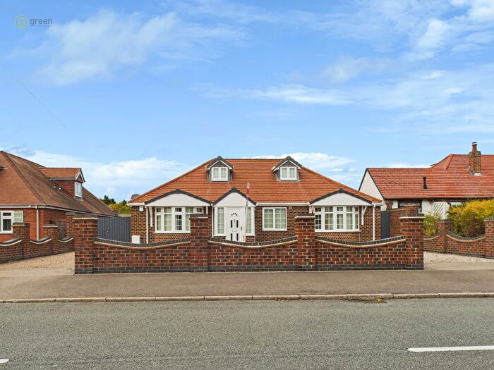 4 Bedroom Detached Bungalow For Sale In Claremont Road, Tamworth, B79