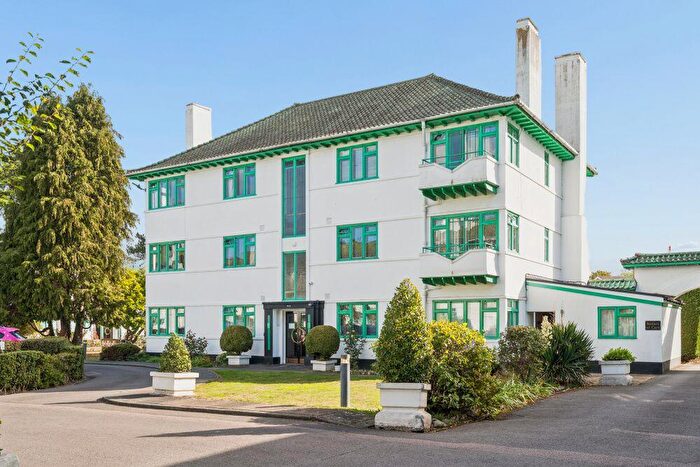 3 Bedroom Apartment For Sale In Elm Park Court, Elm Park Road, Pinner, HA5