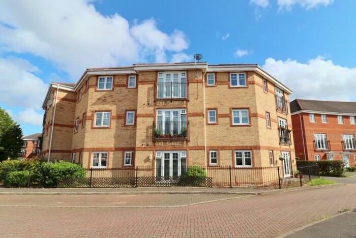 2 Bedroom Apartment To Rent In Bright Wire Crescent, Eastleigh, SO50