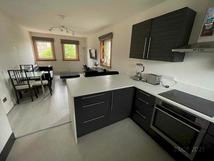 2 Bedroom Flat To Rent In Canal Street, Second Floor Left, Aberdeen, AB24