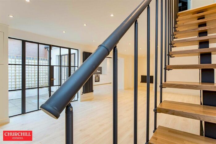 2 Bedroom End Of Terrace House For Sale In Lorne Road, London, E17