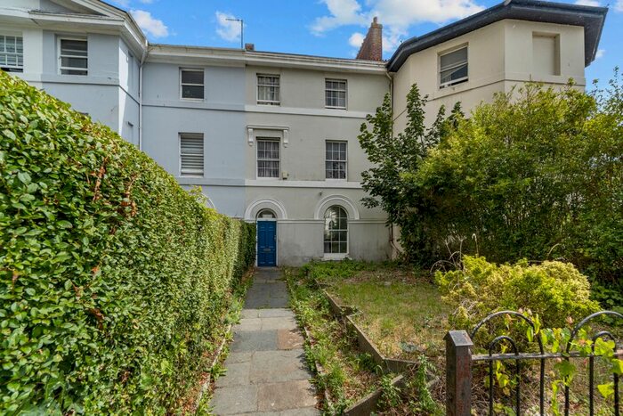 1 Bedroom Flat To Rent In Wyndham Square, Stonehouse, Plymouth, PL1