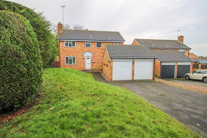 4 Bedroom Detached House For Sale In Upper Hook, Harlow, CM18