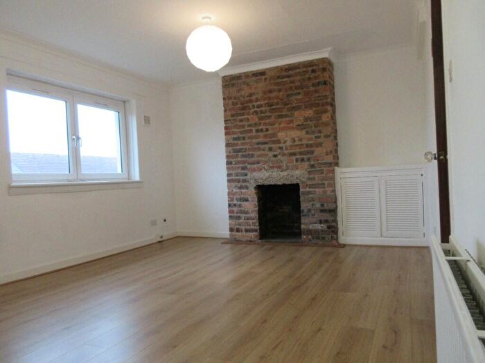 2 Bedroom Apartment To Rent In Arnprior Road, Glasgow, G45