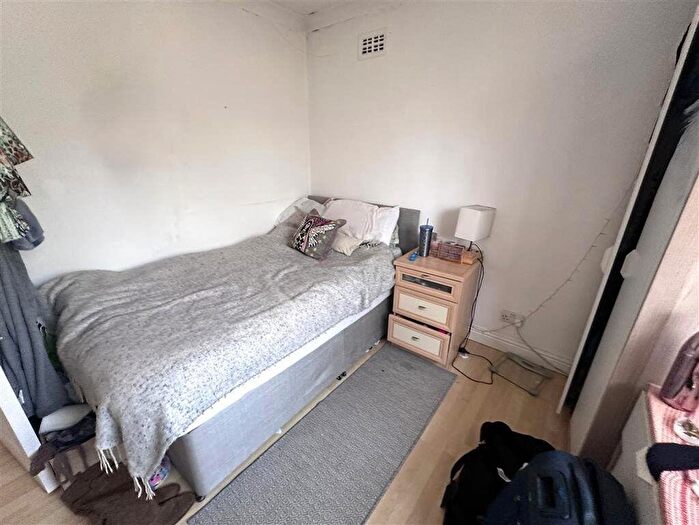 6 Bedroom Semi-Detached House To Rent In West City, NR5