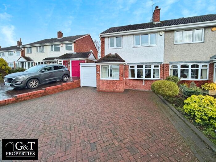 3 Bedroom Semi Detached House For Sale In Awbridge Road, Dudley, DY2
