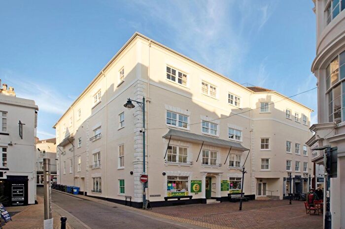 2 Bedroom Flat For Sale In Bank Street, Teignmouth, TQ14