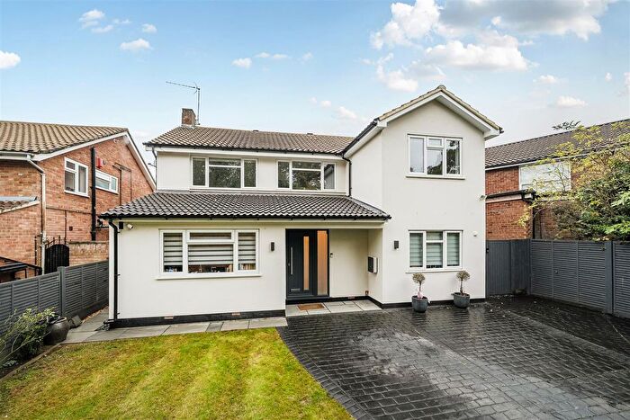 4 Bedroom Detached House For Sale In Paynesfield Road, Bushey Heath, Bushey, WD23