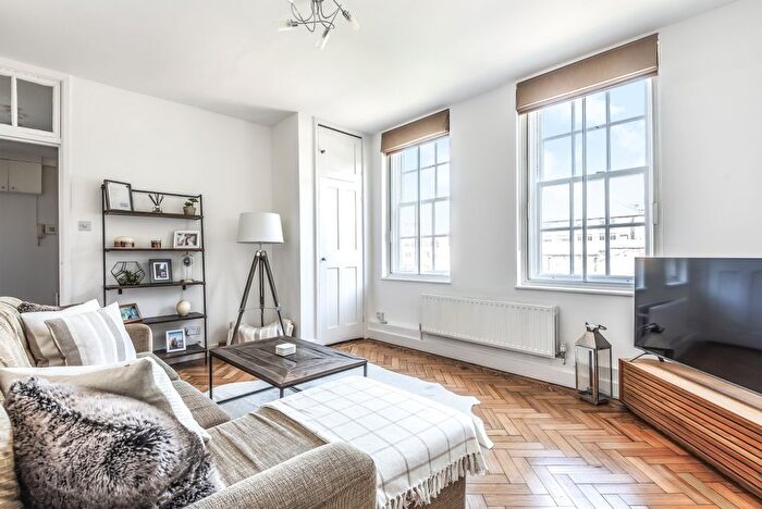 1 Bedroom Flat To Rent In Sumner Street, Borough, London, SE1