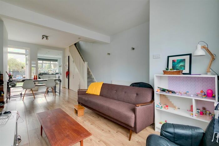 3 Bedroom Terraced House To Rent In Braemar Road, Brentford, Middx, TW8