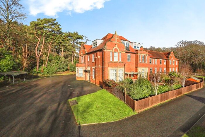 2 Bedroom Flat For Sale In The Drive, Hellingly, Hailsham, East Sussex, BN27