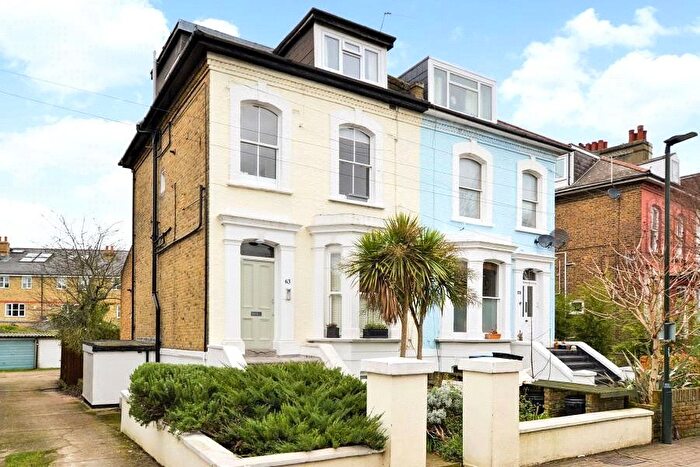 1 Bedroom Flat To Rent In Amyand Park Road, Twickenham, TW1