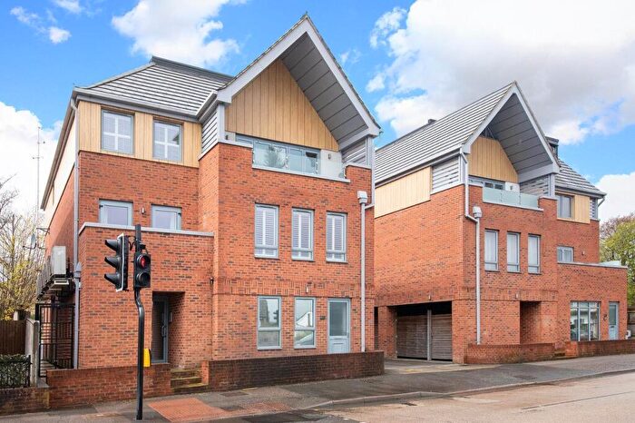 3 Bedroom Apartment For Sale In Coulsdon Road, Caterham, CR3