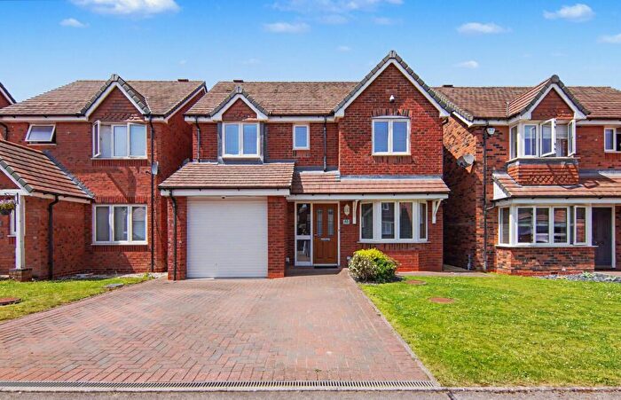4 Bedroom Detached House For Sale In St. Declan Close, Nuneaton, CV10
