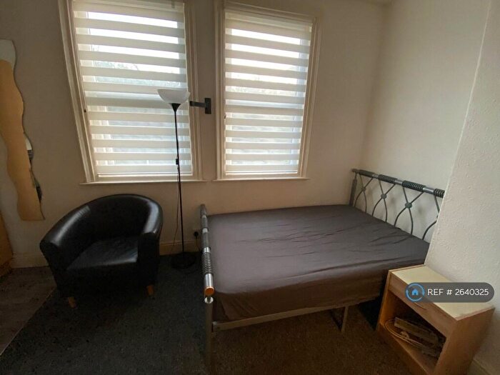 Studio To Rent In Sheffield, Sheffield, S6