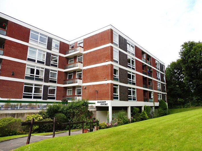 2 Bedroom Flat To Rent In Garnet Court, Chelmscote Road, Solihull, B92