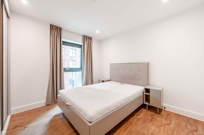 2 Bedroom Flat To Rent In Uncle Colindale, Colindale, London, NW9