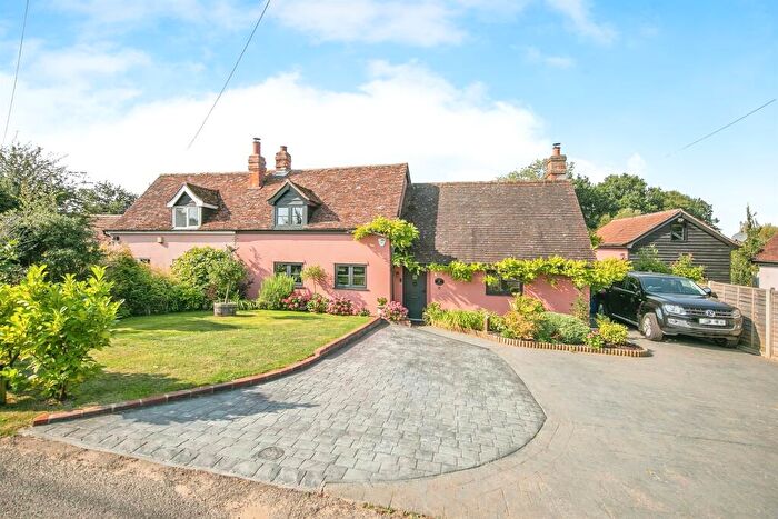 2 Bedroom Semi-Detached House For Sale In Holly Lane, Belstead, Ipswich, IP8