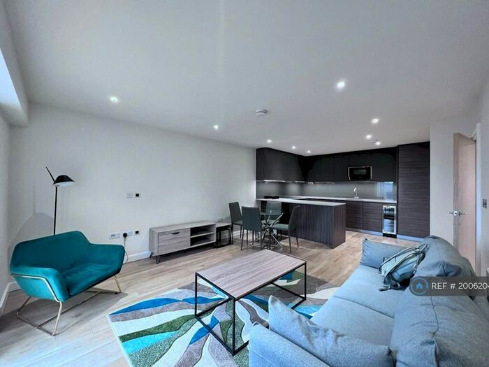 2 Bedroom Flat To Rent In Capri House, London, NW9