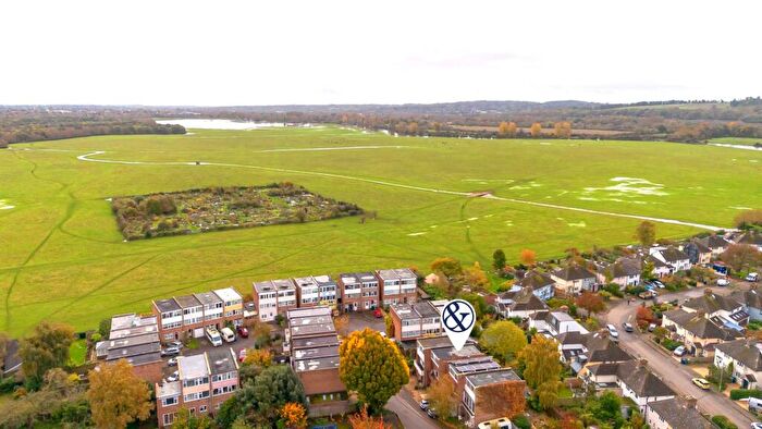 4 Bedroom Terraced House For Sale In Rowland Close, Wolvercote, OX2