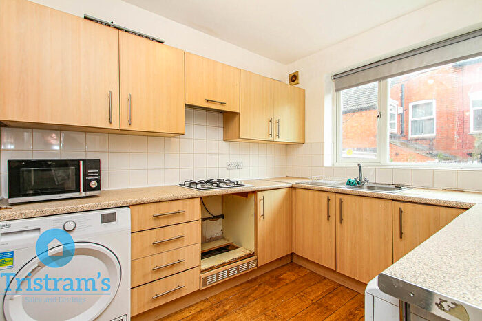 4 Bedroom Terraced House To Rent In Albert Grove, Lenton, NG7