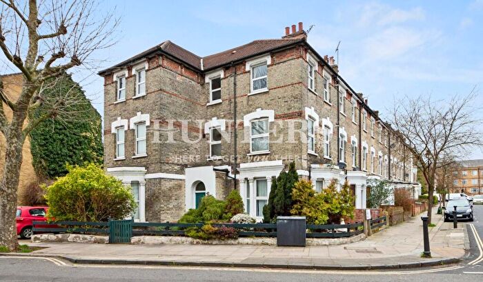 2 Bedroom Flat For Sale In Iverson Road, London, West Hampstead, NW6