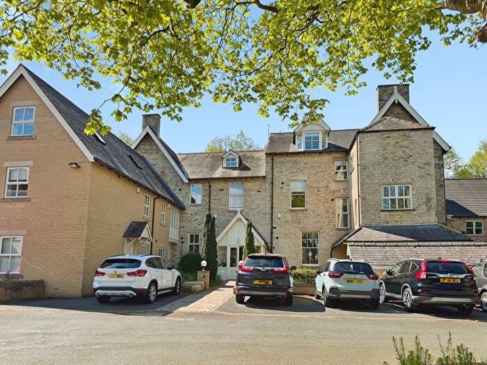 2 Bedroom Flat For Sale In High Gables, Hexham, NE46