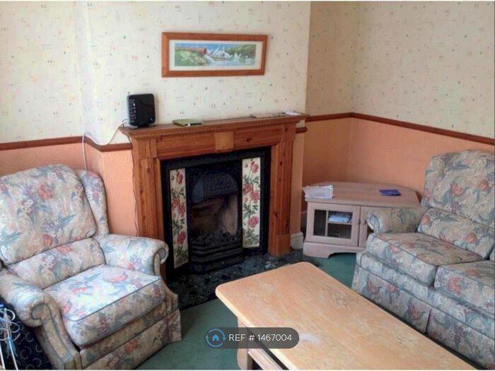 2 Bedroom Terraced House To Rent In Poplar Road, Coventry, CV5