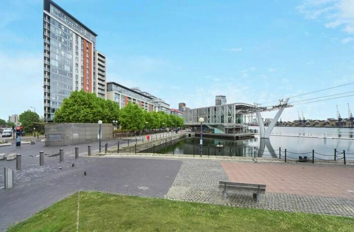 2 Bedroom Flat To Rent In London, London, E16