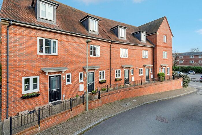 3 Bedroom Terraced House For Sale In Vintner Road, Abingdon, OX14