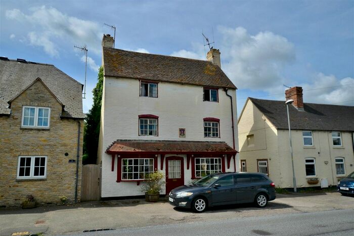 3 Bedroom Semi-Detached House For Sale In Main Street, Bretforton, Evesham, WR11