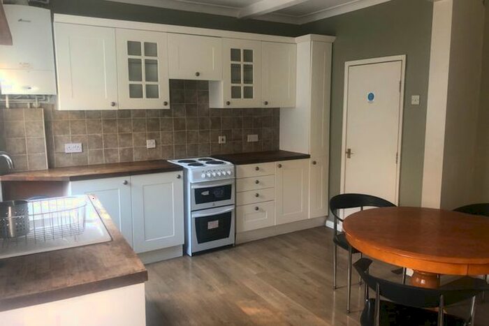 4 Bedroom Terraced House To Rent In Riley Road, Brighton, BN2