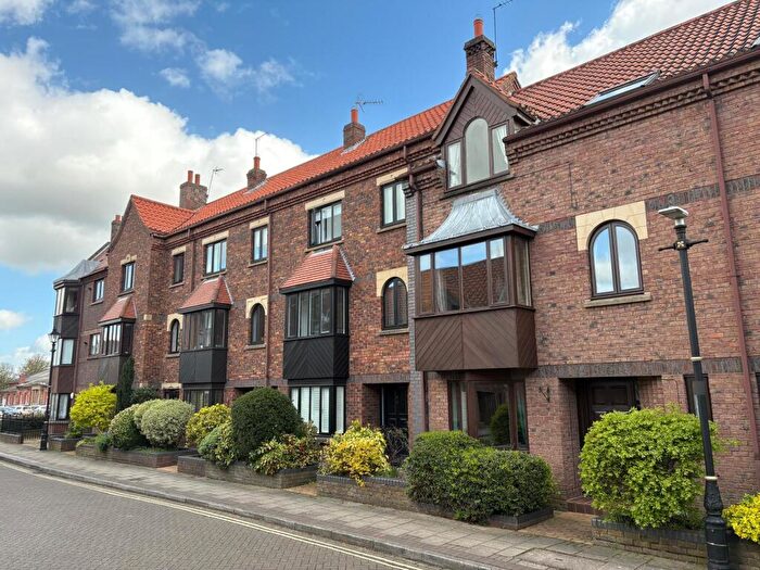 3 Bedroom Terraced House To Rent In Outer Trinities, Beverley, HU17