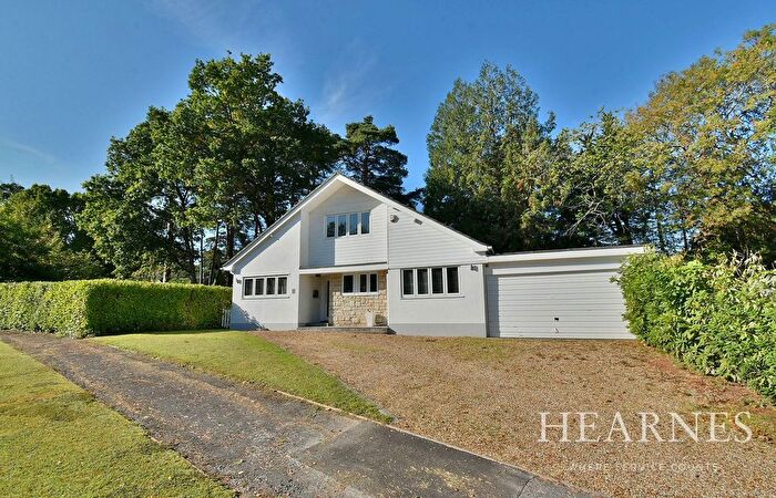3 Bedroom Detached House For Sale In Larch Way, Ferndown, BH22