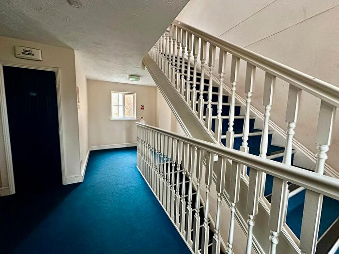 2 Bedroom Flat To Rent In Stern Close, Barking, IG11