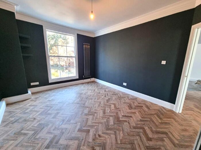 2 Bedroom Flat To Rent In Fonnereau Road, Ipswich, IP1