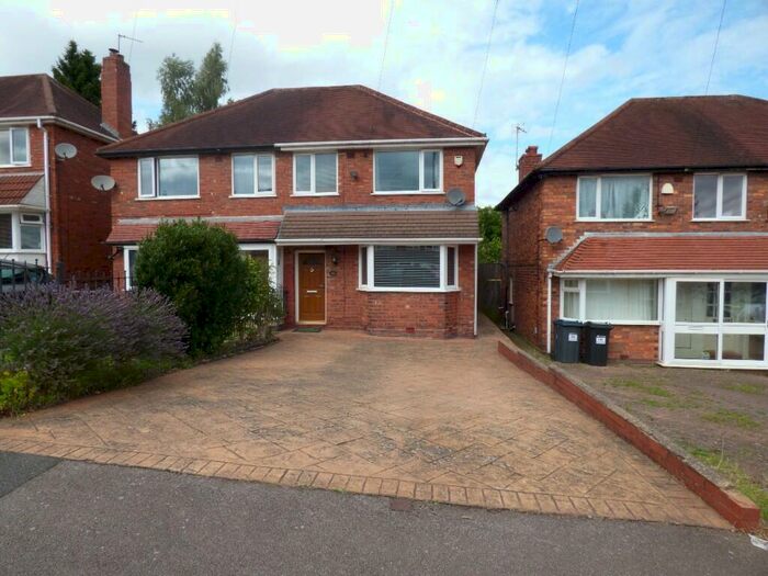 3 Bedroom Semi-Detached House To Rent In Tideswell Road, Birmingham, B42