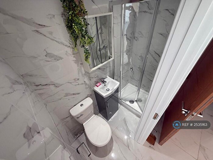 1 Bedroom Flat To Rent In Rucklidge Avenue, London, NW10