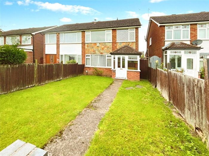 3 Bedroom Semi-Detached House To Rent In Parkview Close, Exhall, Coventry, Nuneaton And Bedworth, CV7