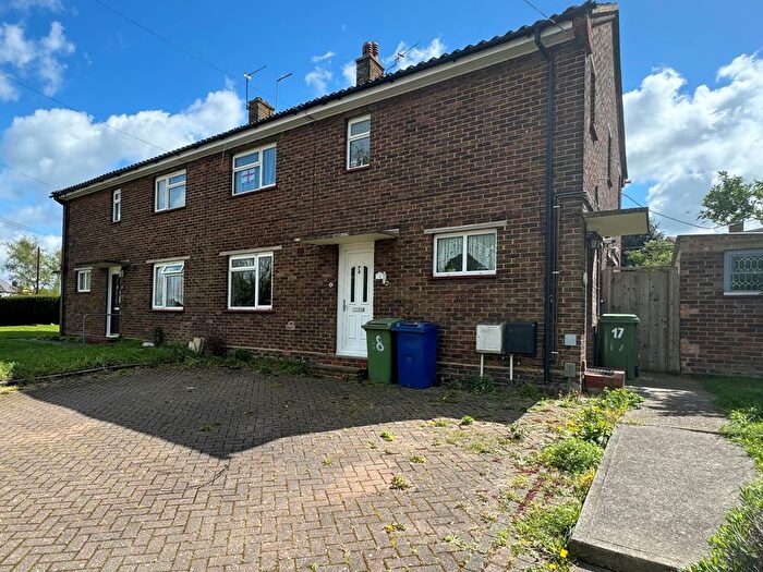 1 Bedroom Flat To Rent In Commonwealth Close, Sittingbourne, ME10