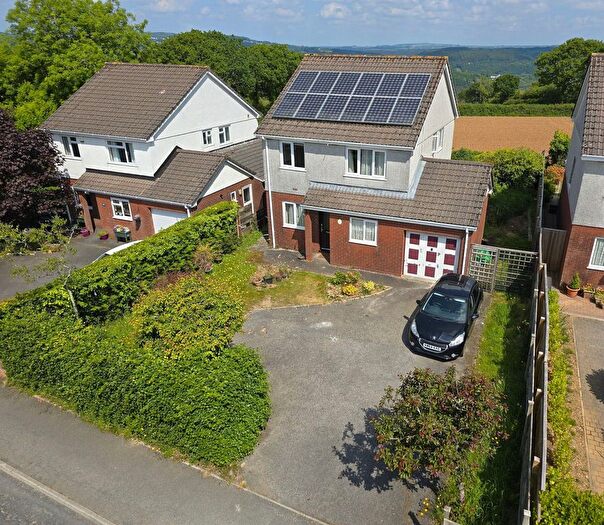 4 Bedroom Detached House For Sale In Broad Park Road, Bere Alston, PL20