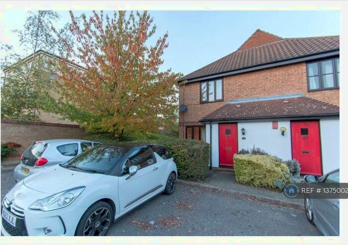 1 Bedroom Semi-Detached House To Rent In Jeffcut Road, Chelmsford, CM2