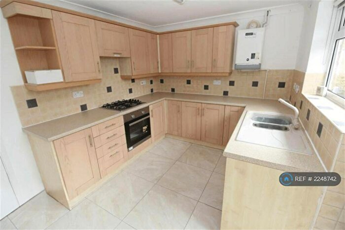 2 Bedroom Bungalow To Rent In Carbery Close, Oadby, Leicester, LE2