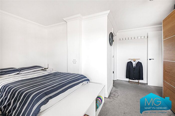 1 Bedroom Flat For Sale In Green Lanes, London, N21