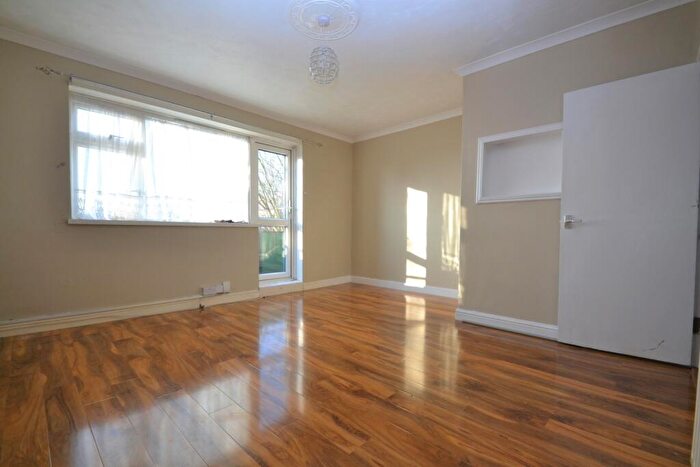 2 Bedroom Maisonette To Rent In Boone Street Lewisham, SE13