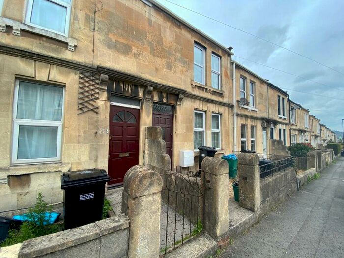 4 Bedroom House To Rent In Coronation Avenue, BA2