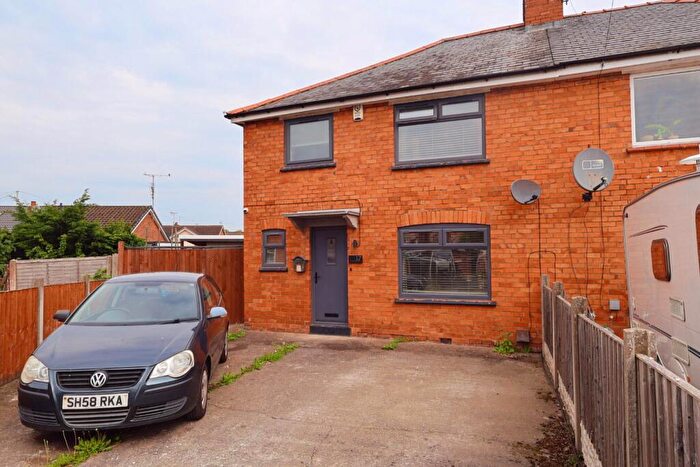 3 Bedroom Semi-Detached House For Sale In Grange Avenue, Wrexham, LL11