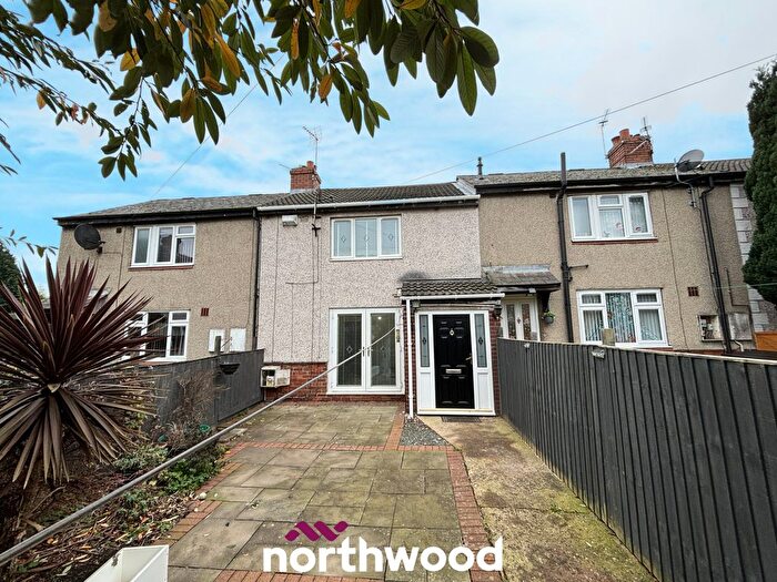 3 Bedroom Town House To Rent In Windsor Square, Stainforth, Doncaster, DN7