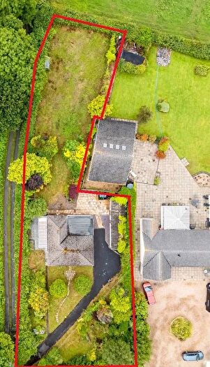 2 Bedroom Bungalow For Sale In Nantycaws, Carmarthen, SA32